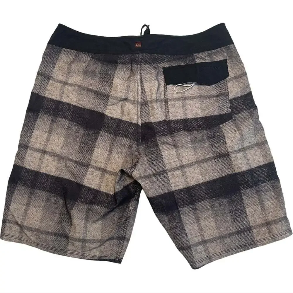 Quicksilver Men's Black Grey Hybrid Swim Board Shorts Size Large 1393